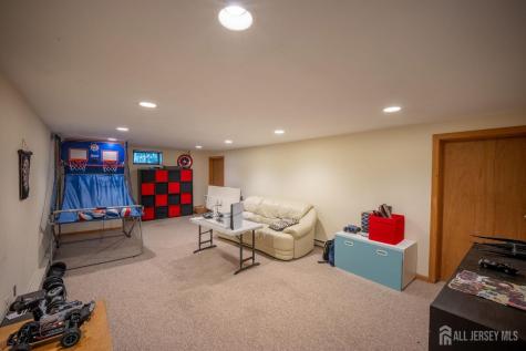 207 Grant Avenue Middlesex NJ 08846