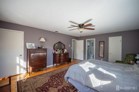 207 Grant Avenue Middlesex NJ 08846