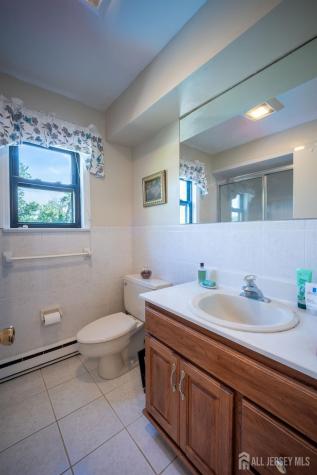 207 Grant Avenue Middlesex NJ 08846