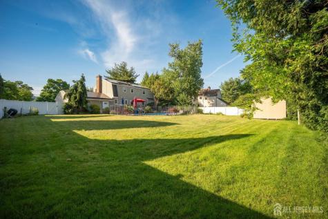 207 Grant Avenue Middlesex NJ 08846