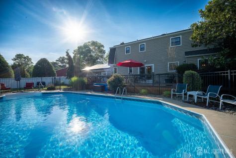 207 Grant Avenue Middlesex NJ 08846