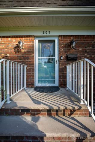 207 Grant Avenue Middlesex NJ 08846