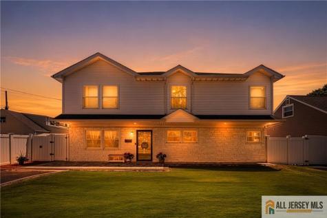 88 Leber Avenue Carteret NJ 07008