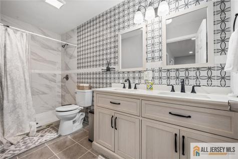 88 Leber Avenue Carteret NJ 07008