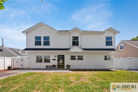 88 Leber Avenue Carteret NJ 07008