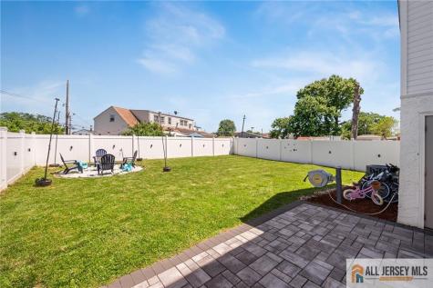 88 Leber Avenue Carteret NJ 07008