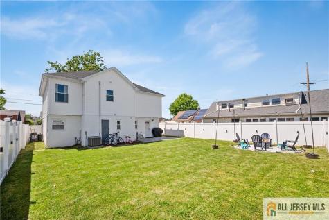 88 Leber Avenue Carteret NJ 07008
