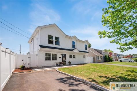 88 Leber Avenue Carteret NJ 07008