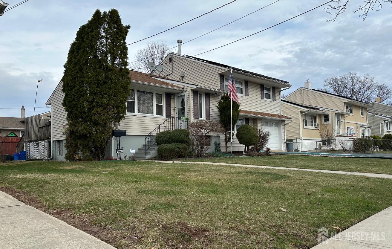 118 Markowitz Street Carteret NJ 07008