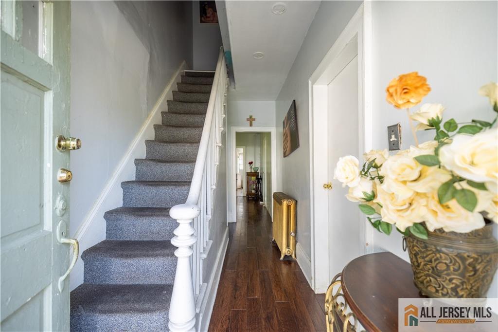 88 Hassart Street New Brunswick NJ 08901