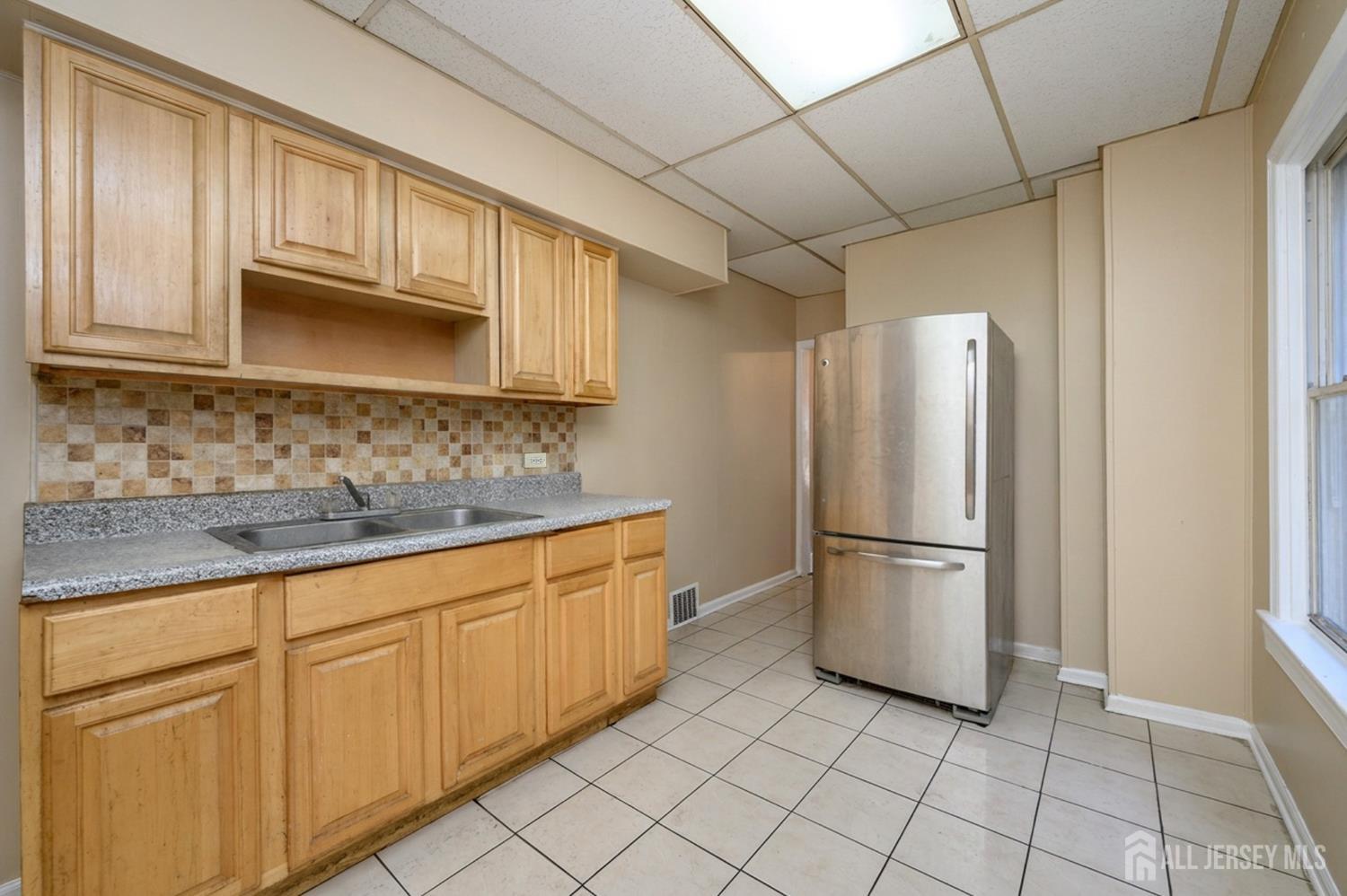 1414 S Clinton Avenue S Trenton NJ 08610