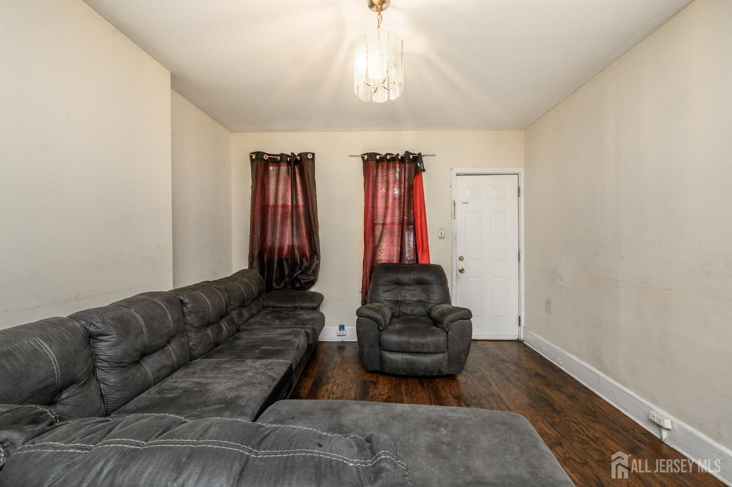 1414 S Clinton Avenue S Trenton NJ 08610