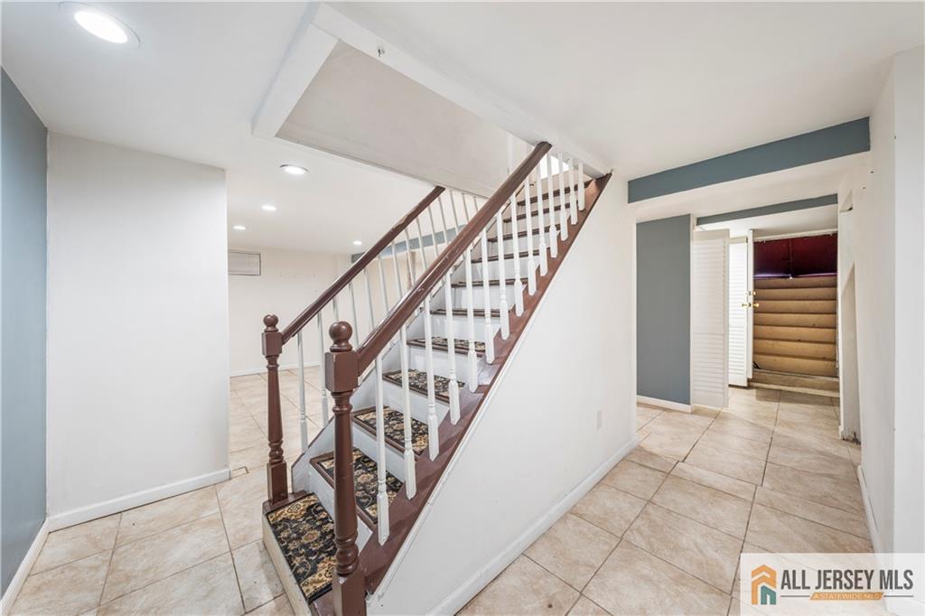 18 Roseland Place North Brunswick NJ 08902