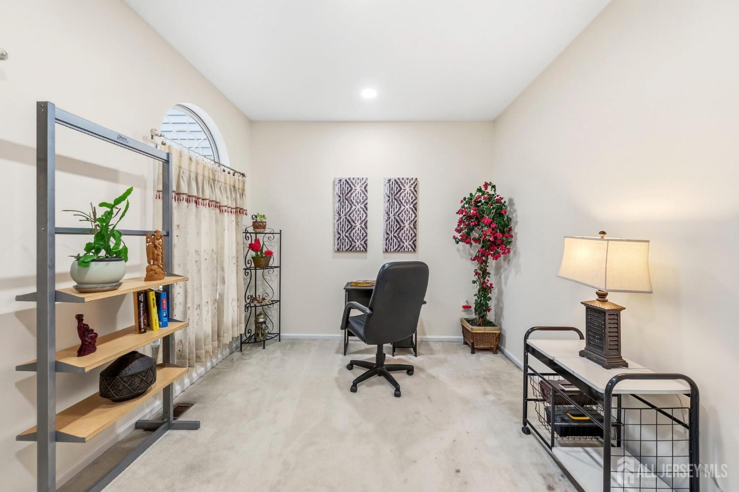 10 Julie Court Franklin NJ 08873