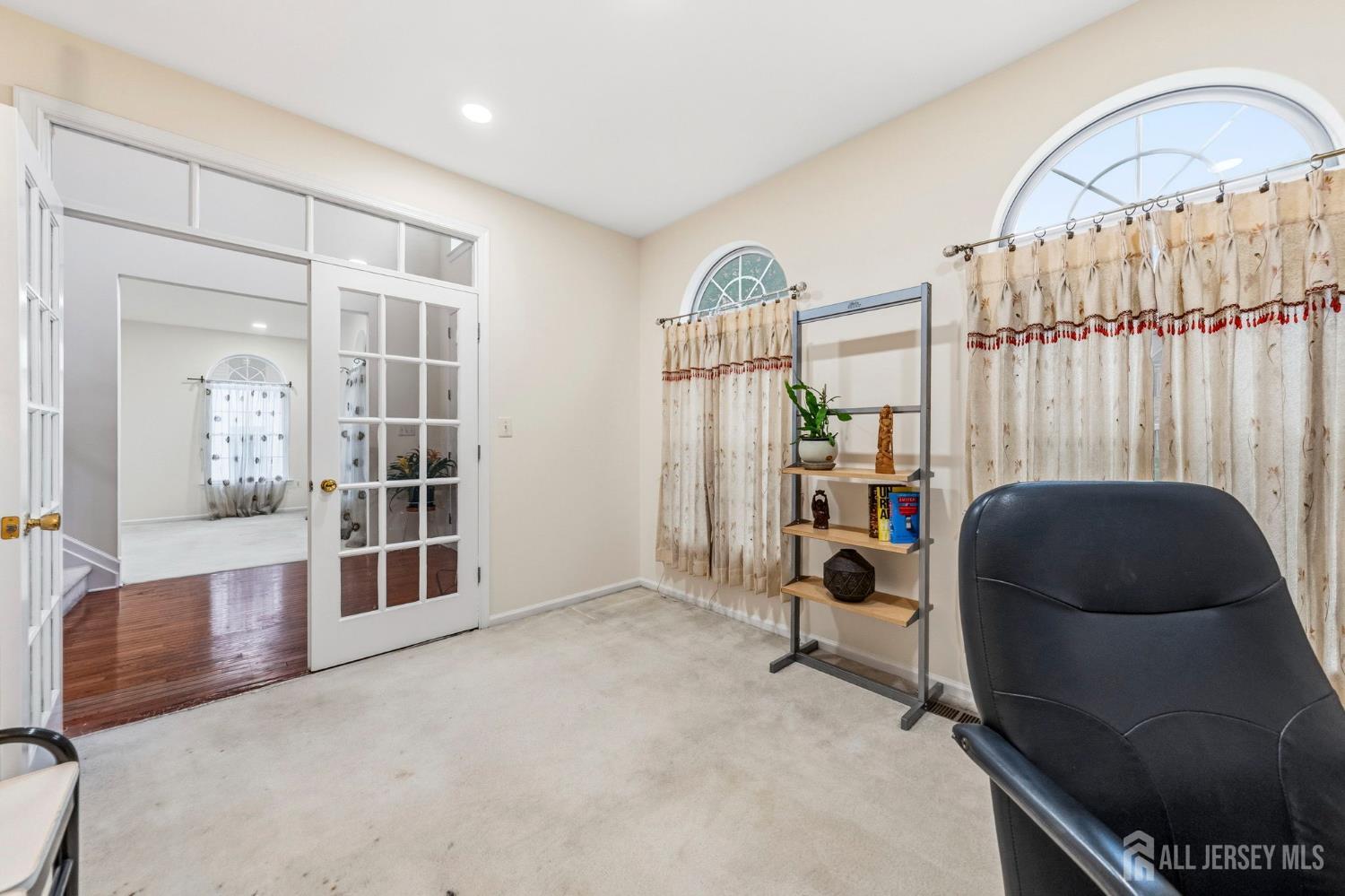 10 Julie Court Franklin NJ 08873