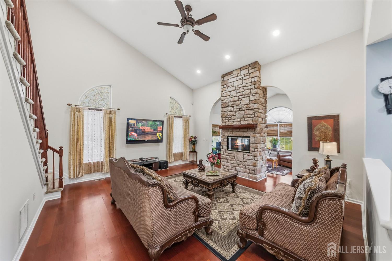 10 Julie Court Franklin NJ 08873