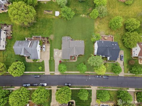 10 Julie Court Franklin NJ 08873