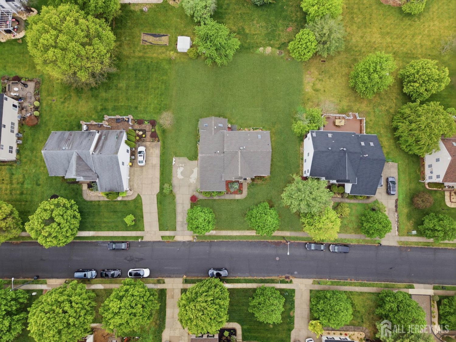 10 Julie Court Franklin NJ 08873