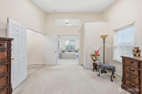 10 Julie Court Franklin NJ 08873