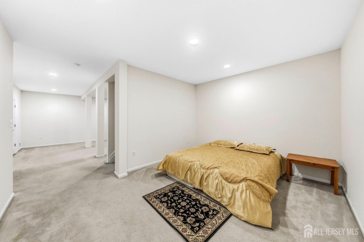 10 Julie Court Franklin NJ 08873