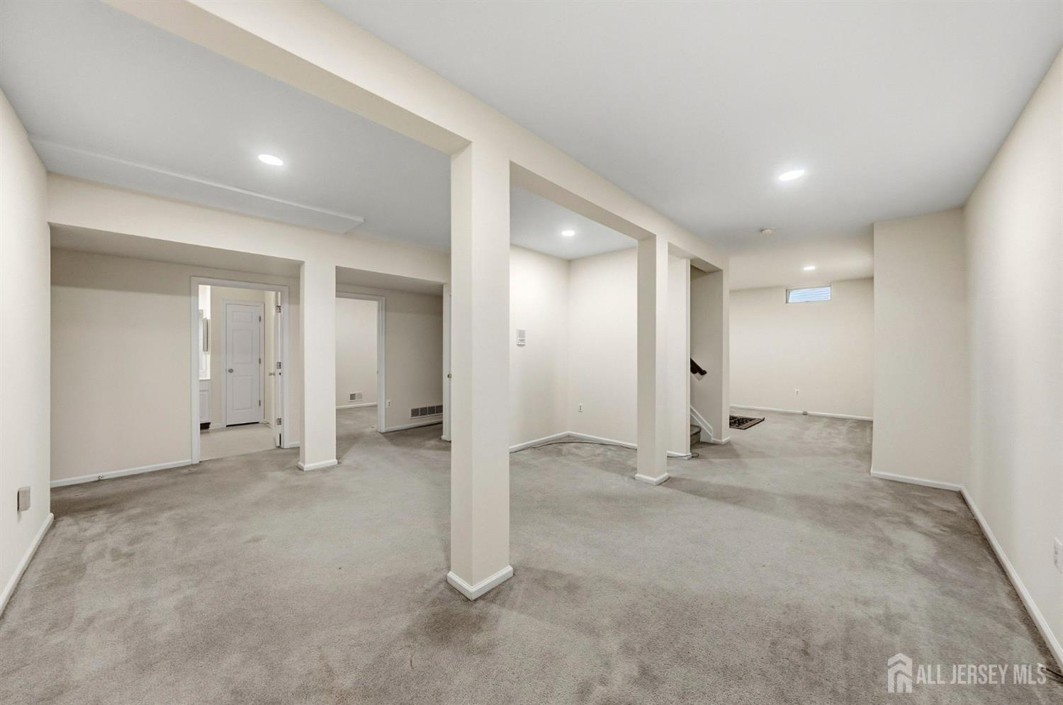 10 Julie Court Franklin NJ 08873