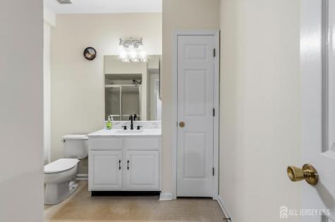 10 Julie Court Franklin NJ 08873