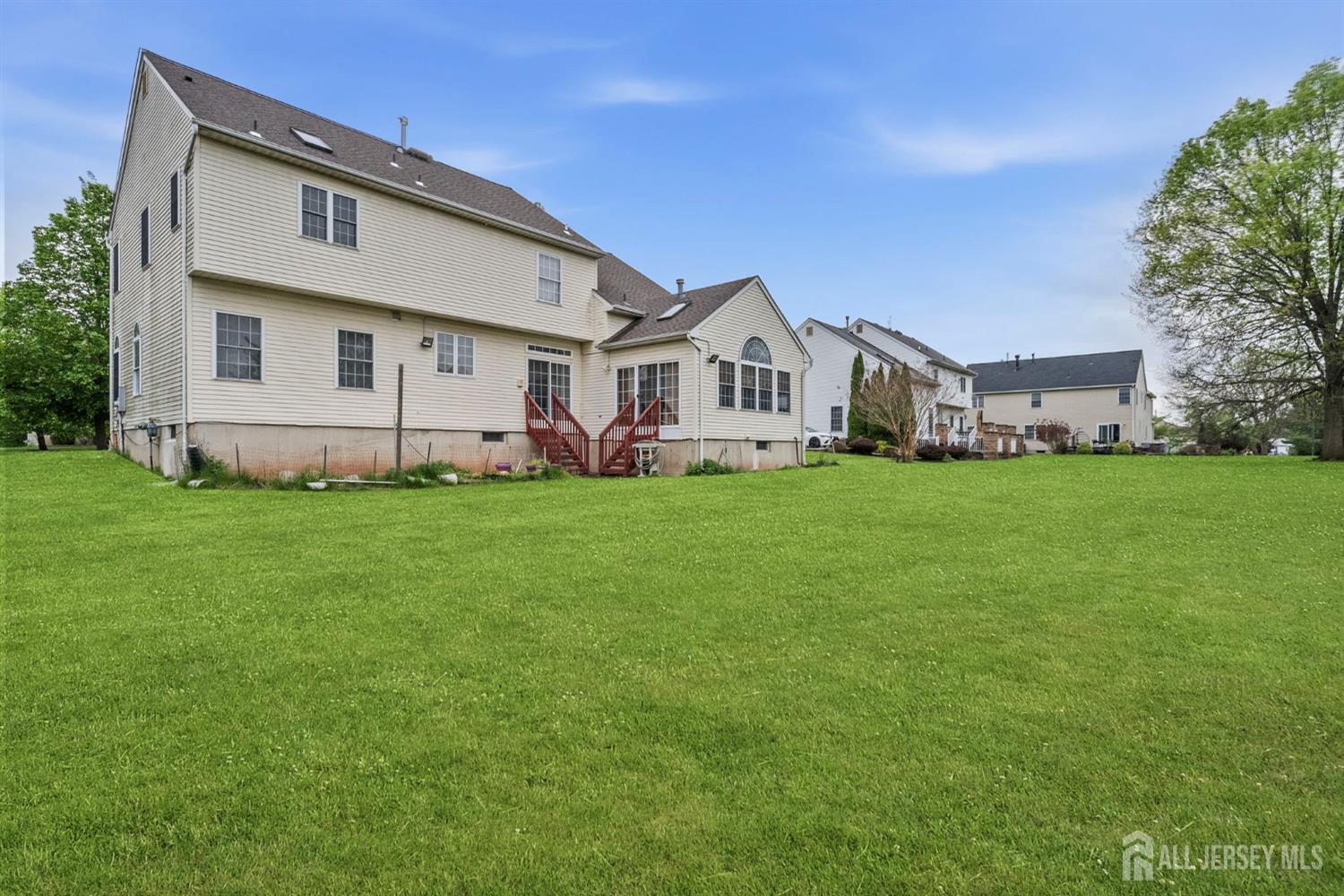 10 Julie Court Franklin NJ 08873