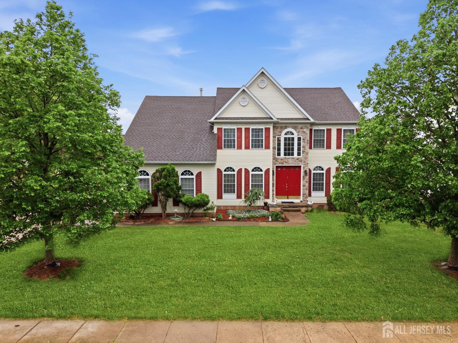 10 Julie Court Franklin NJ 08873
