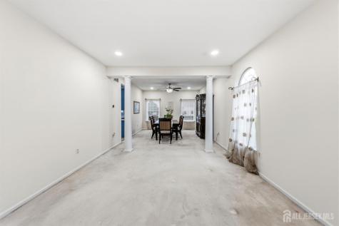 10 Julie Court Franklin NJ 08873