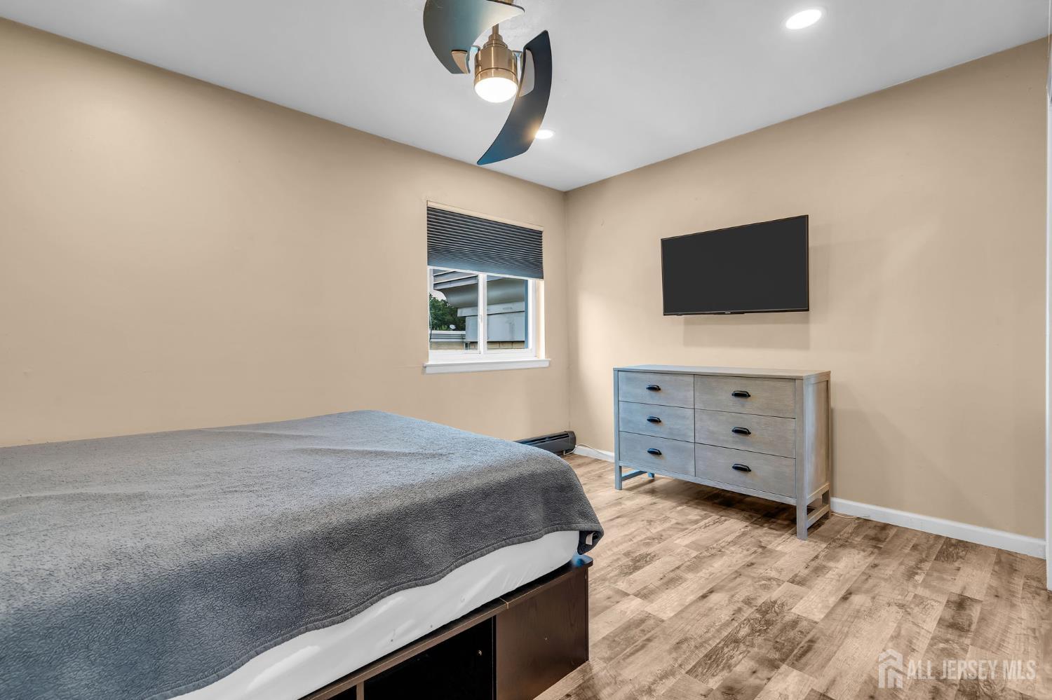 13 Lake Avenue East Brunswick NJ 08816