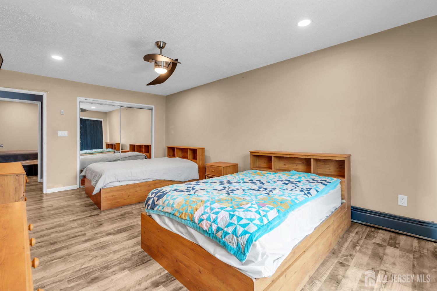 13 Lake Avenue East Brunswick NJ 08816