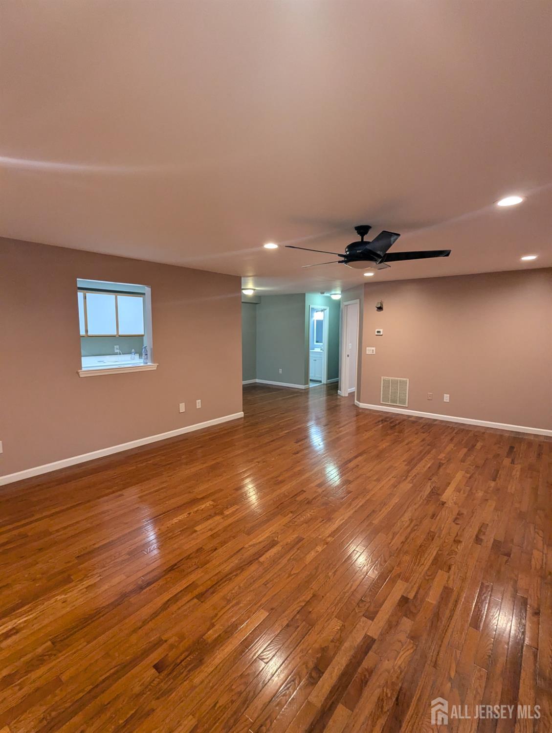 316 Ventnor Court Piscataway NJ 08854