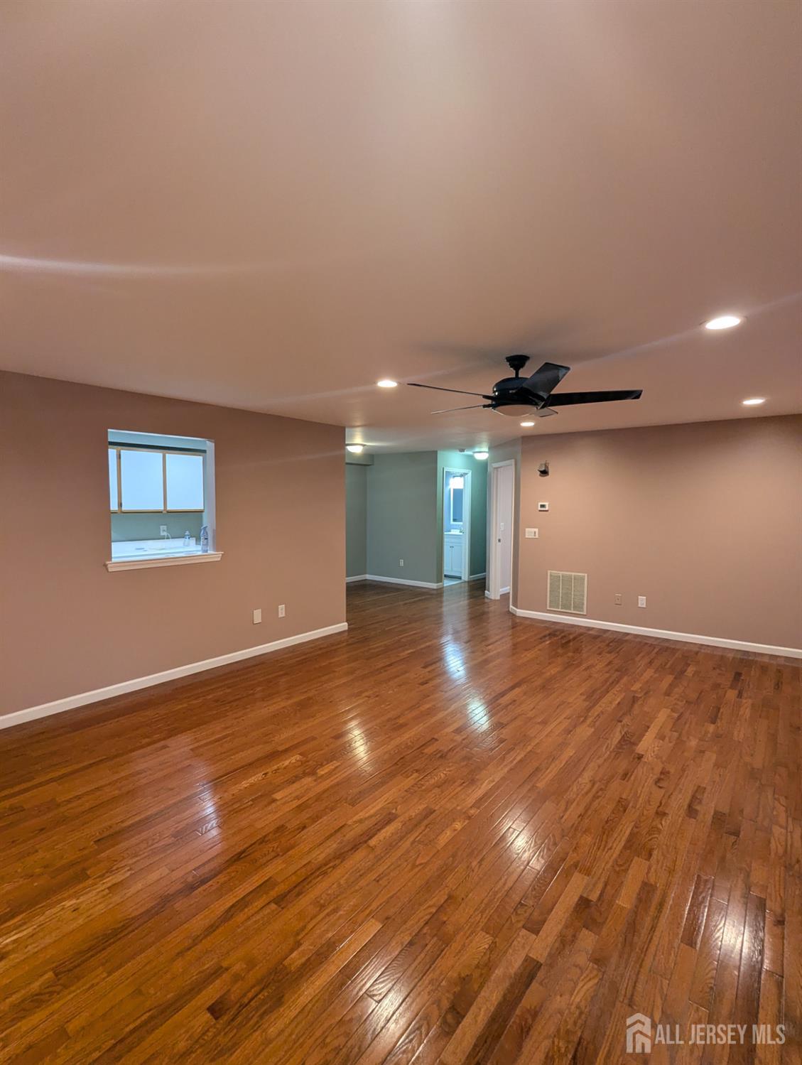 316 Ventnor Court Piscataway NJ 08854
