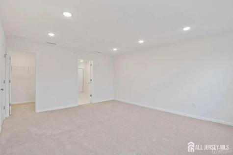 735 Station Road Dunellen NJ 08812