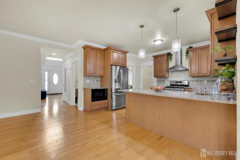 11 Goodrich Street Iselin NJ 08830