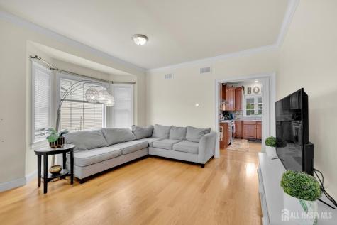 11 Goodrich Street Iselin NJ 08830