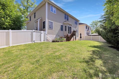 11 Goodrich Street Iselin NJ 08830