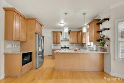 11 Goodrich Street Iselin NJ 08830