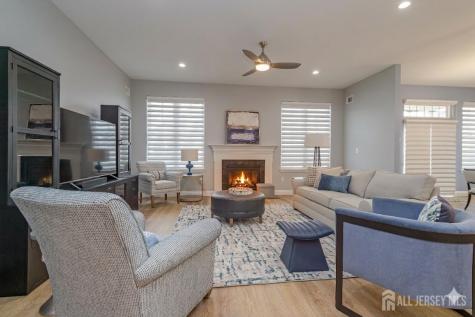 16 Tamarack Road Monroe NJ 08831