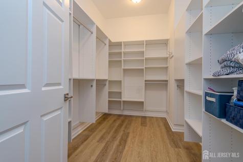 16 Tamarack Road Monroe NJ 08831