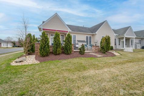 16 Tamarack Road Monroe NJ 08831