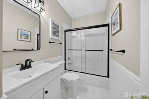 71 Burholme Drive Hamilton NJ 08691