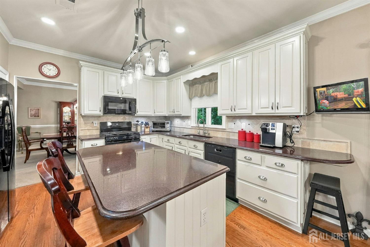 6 Polonia Court Monroe NJ 08831