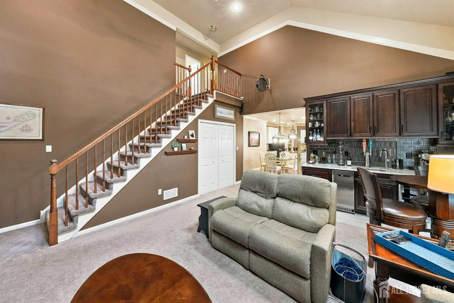6 Polonia Court Monroe NJ 08831