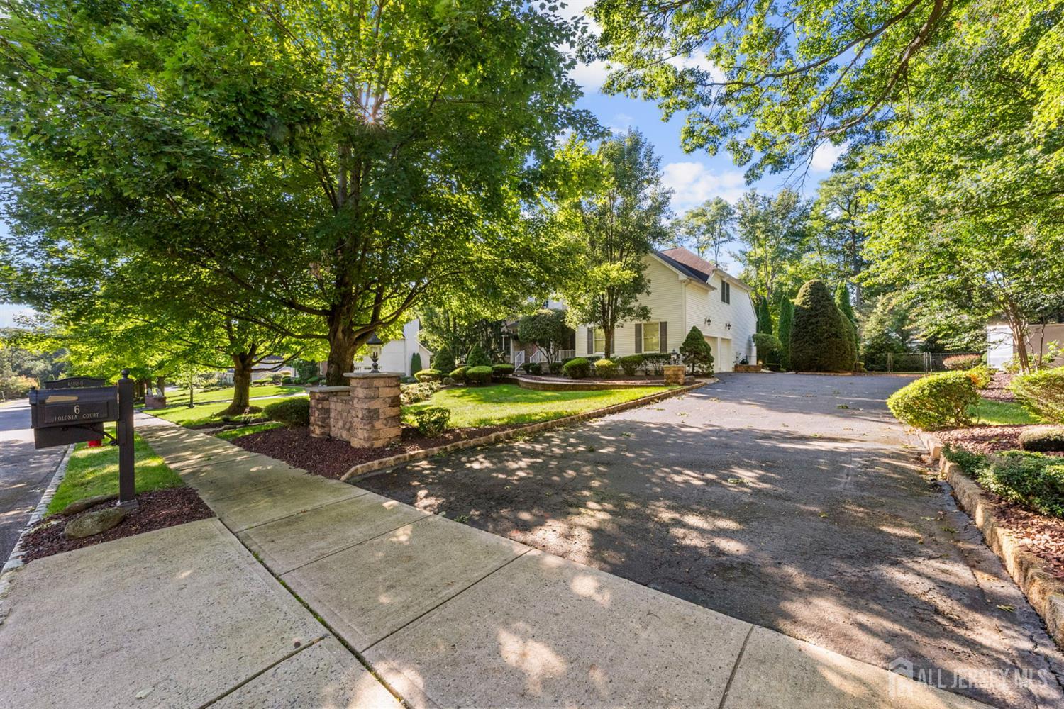 6 Polonia Court Monroe NJ 08831