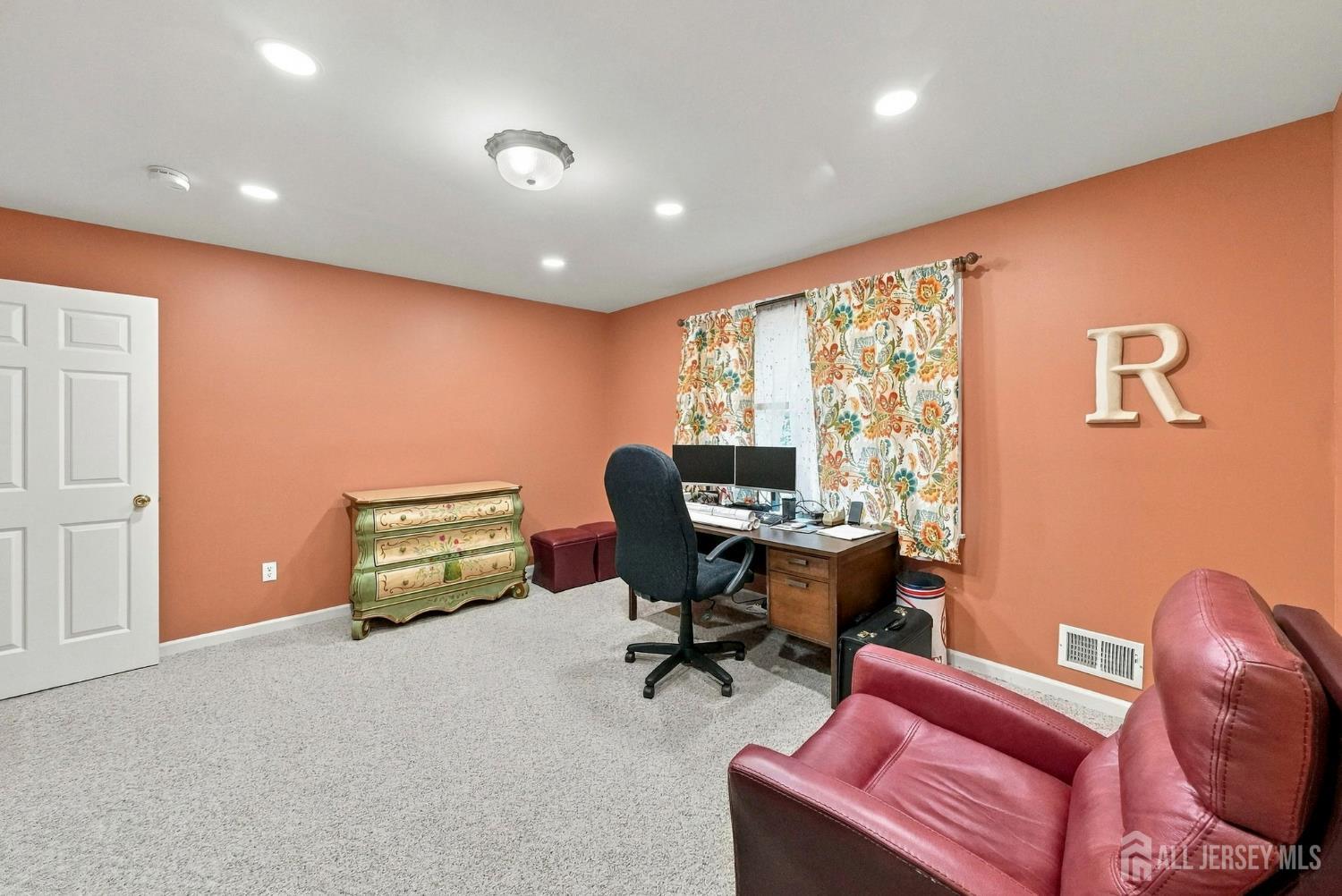 6 Polonia Court Monroe NJ 08831