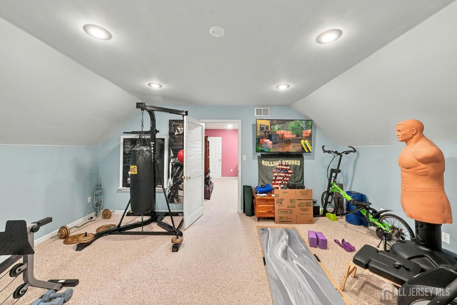 6 Polonia Court Monroe NJ 08831