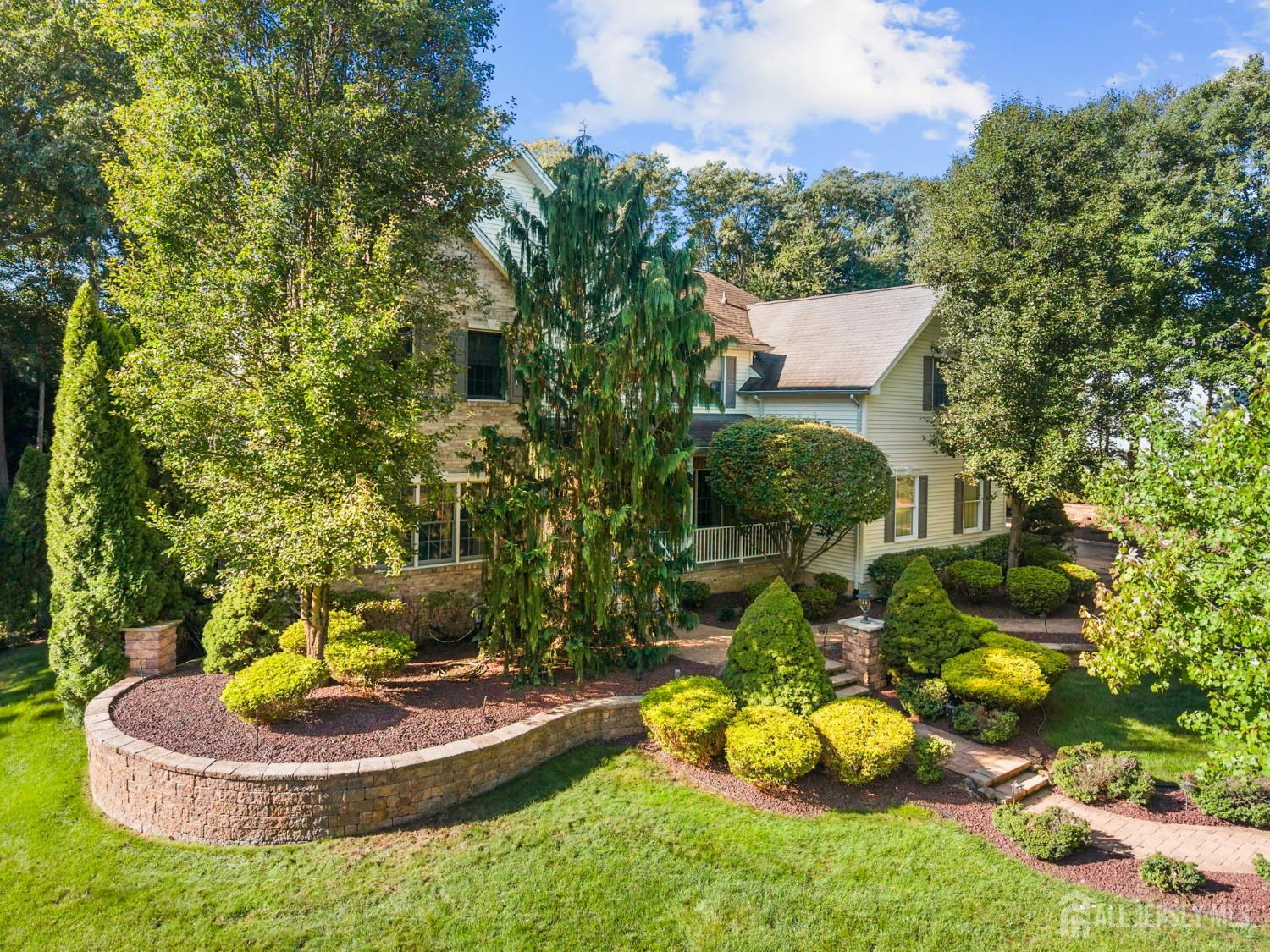 6 Polonia Court Monroe NJ 08831