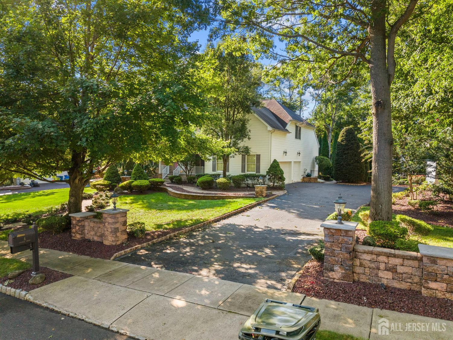 6 Polonia Court Monroe NJ 08831