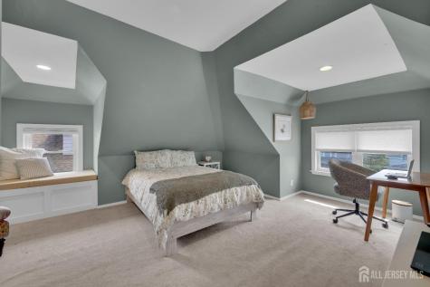 346 2nd Street Dunellen NJ 08812